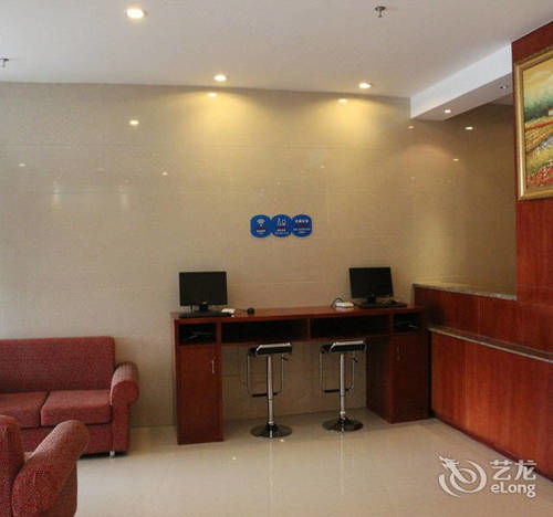 Hanting Express Kunming Stadium Branch Eksteriør billede